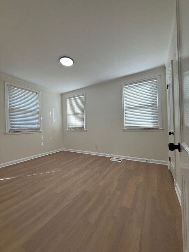 Building Photo - Recently remodeled 3-bedroom, 2-bath home located in East Montgomery.