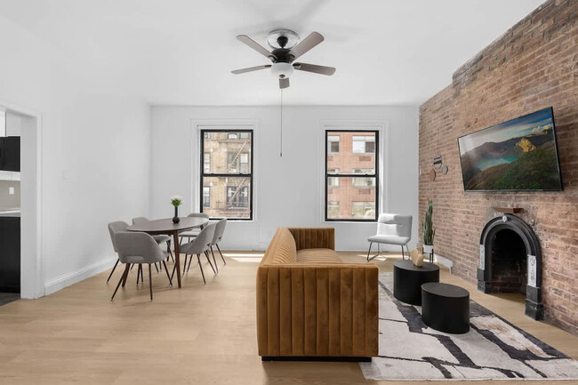Primary Photo - 257 W 19th St