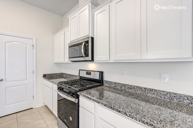 Building Photo - Like New Three Bedroom Home in Yulee's Nassau Crossing!