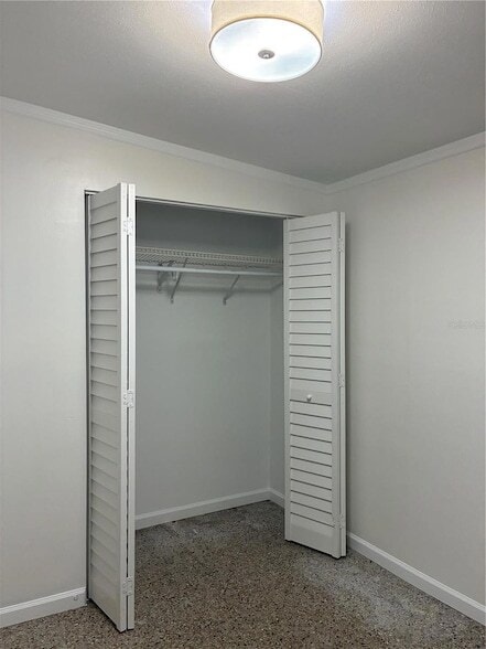 Building Photo - 6905 S Trask St