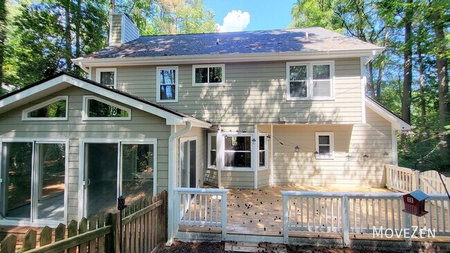 Building Photo - 1407 Hall Blvd