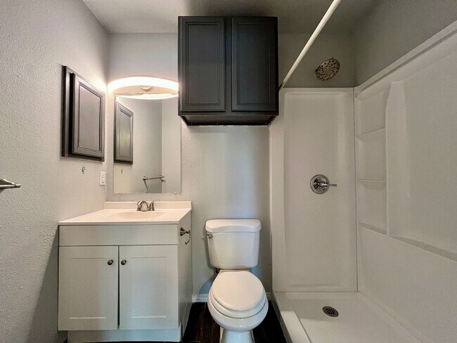 Building Photo - FALL INTO A NEW HOME WITH OUR MOVE-IN SPEC...