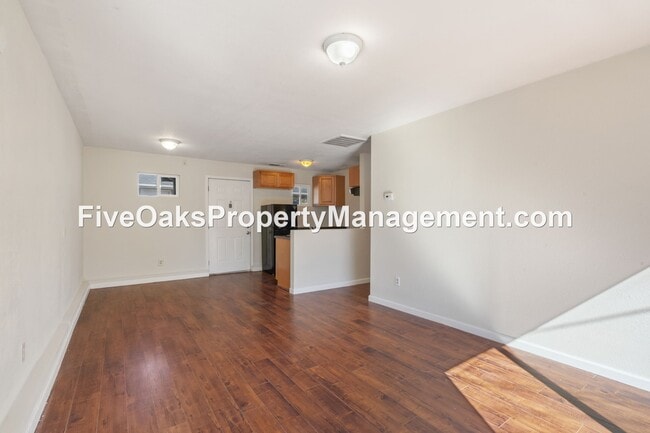 Building Photo - 5310 1/2 Nugget Rd-