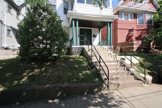 Building Photo - 363 Sherman Ave