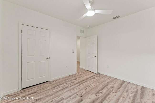 Building Photo - 1145 Dugan CIR SE