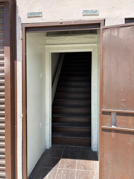 Front stairs to 54th street - 2109 1/2 W 54th St