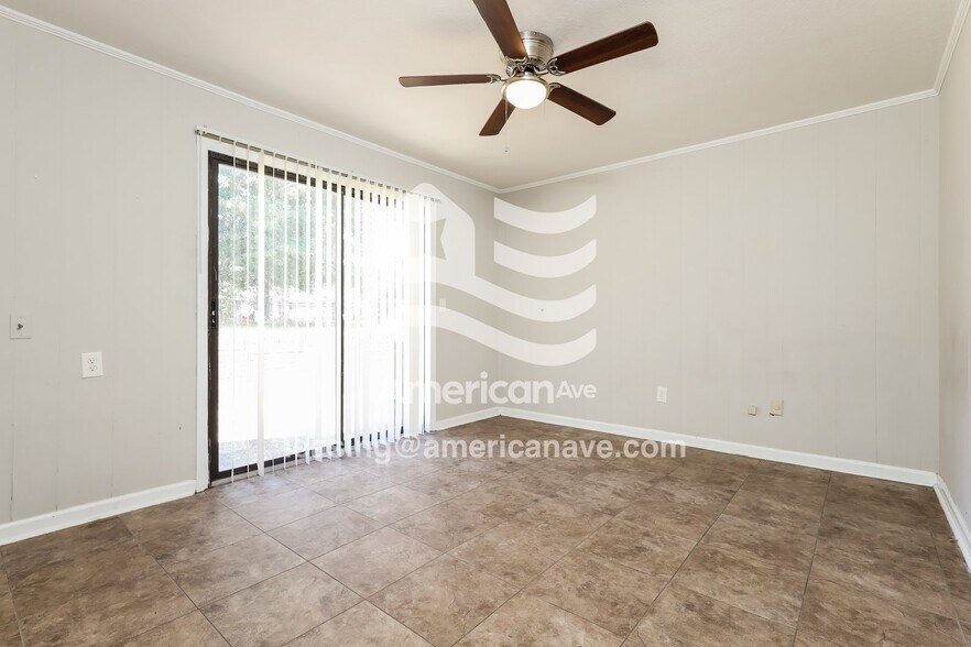 Building Photo - 1113 Rowell St