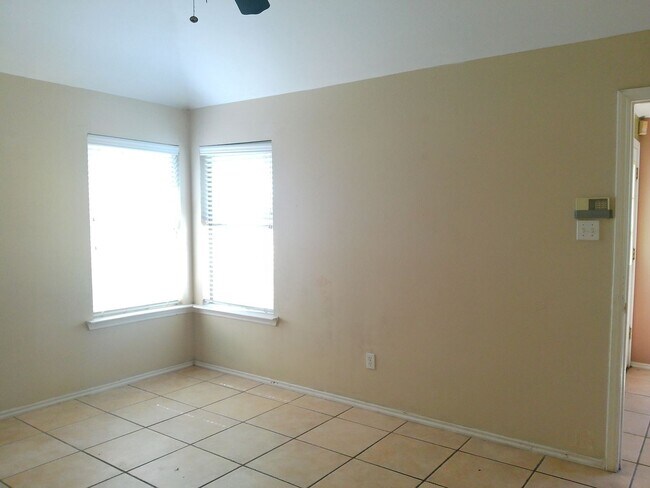 Building Photo - 7818 Wolverine Dr