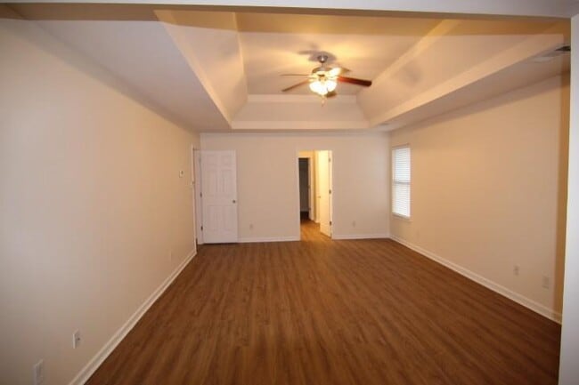 Building Photo - 700 Moonlight Way