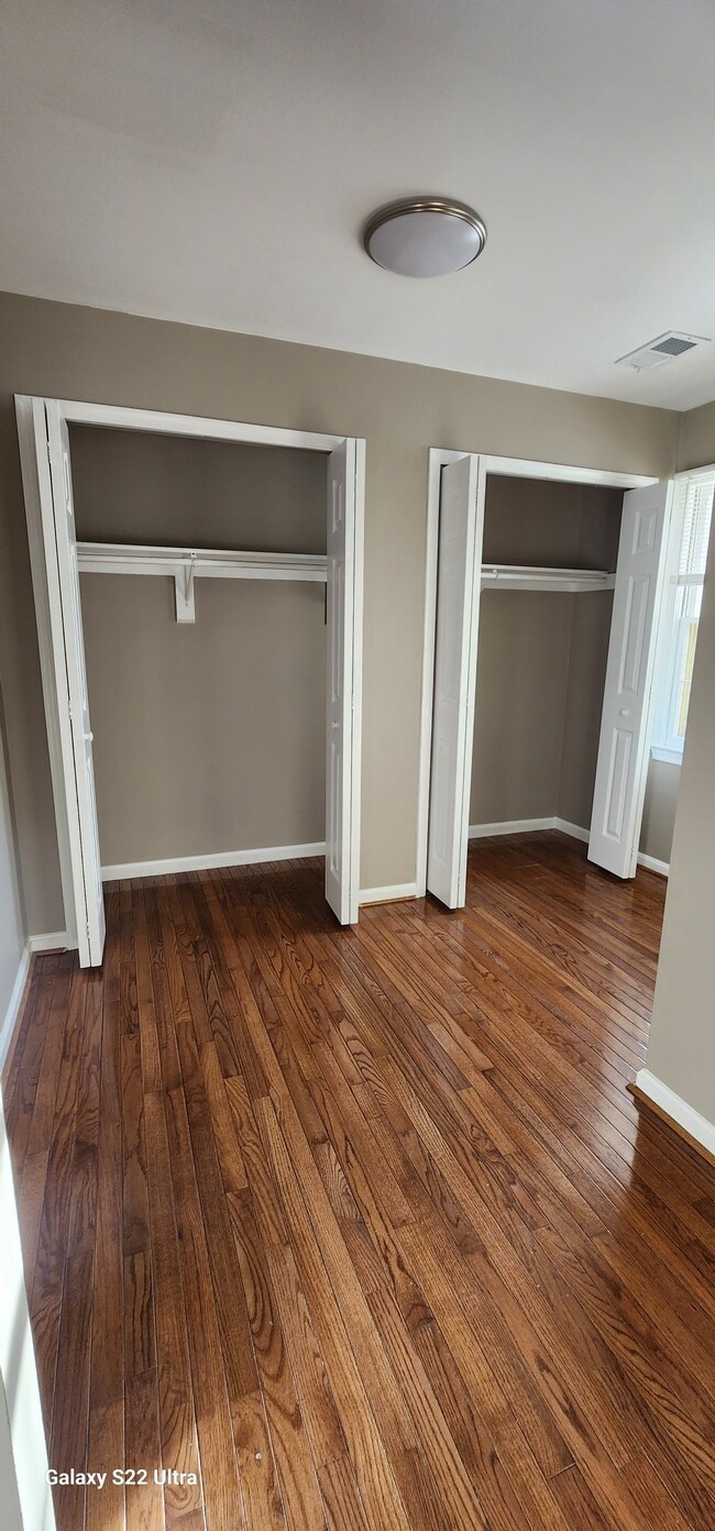 Building Photo - 5515 Cheshire Meadows Way