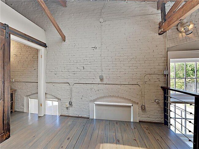 Building Photo - 63 Mangum St SW