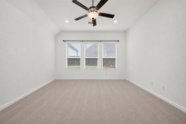 Building Photo - 6330 Ontario Dr