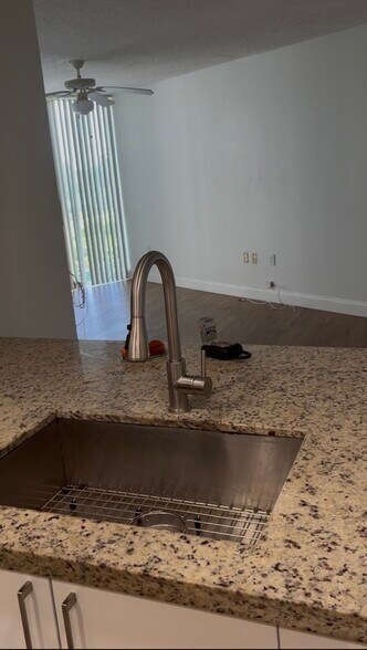 Building Photo - 7125 NW 186th St