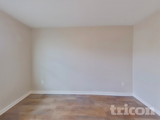 Building Photo - 608 Millsgate Cir