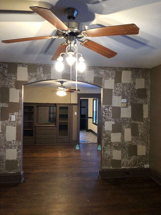 Building Photo - 812 Swift Ave