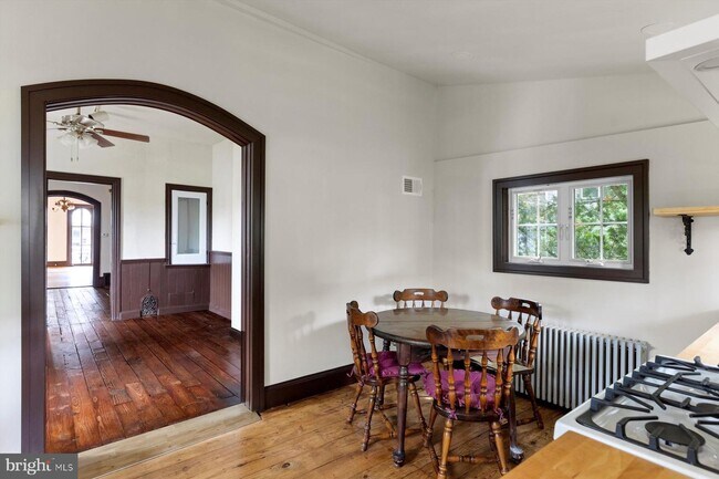 Building Photo - 51 Coryell St
