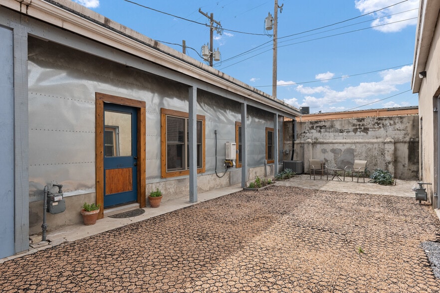 Front door and Patio - 1500 E Madison St