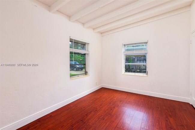 Building Photo - 1716 SW 12th Ct