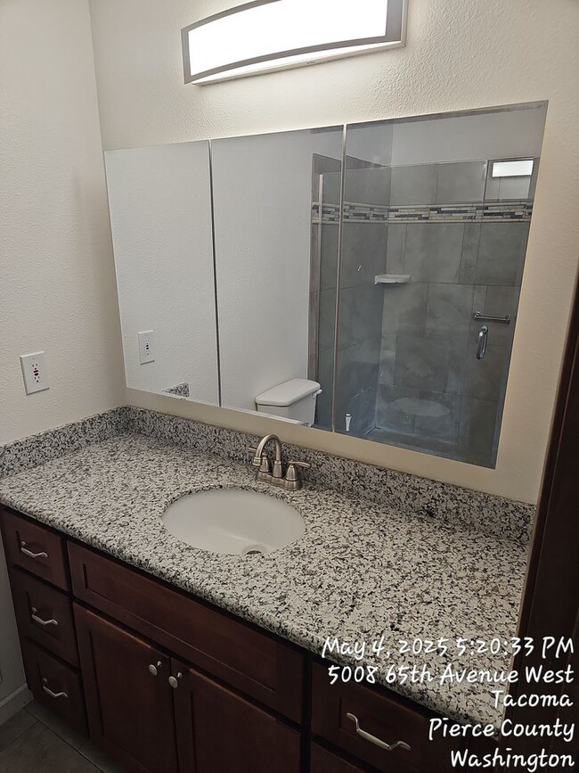 Building Photo - University Place Custom Rambler home for R...