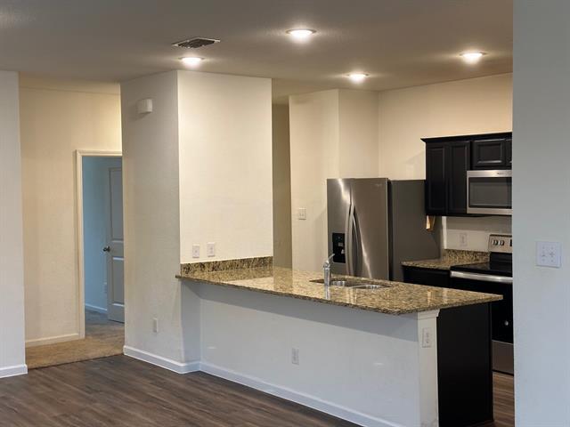 Building Photo - 825 Cedar Elm Dr