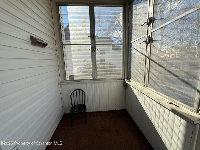 Building Photo - 301 Monument Ave