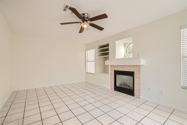 Building Photo - 7516 Sea Spray Ave