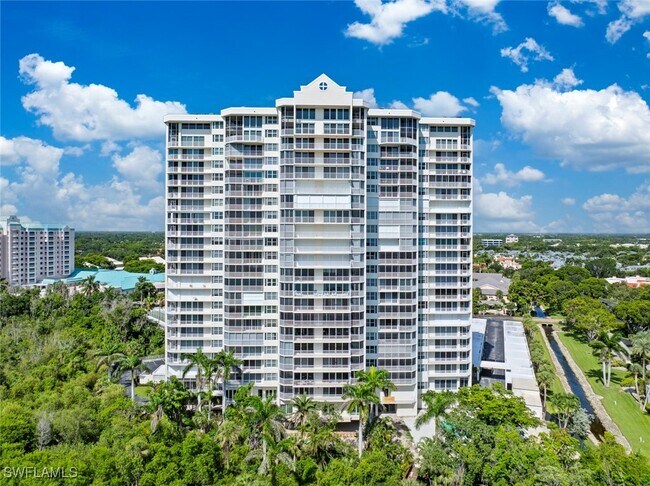 Building Photo - 5550 Heron Point Dr