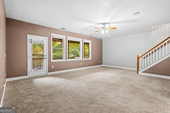 Building Photo - 2649 Colgan Ct SE