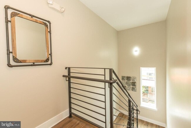 Building Photo - 2220 Master St