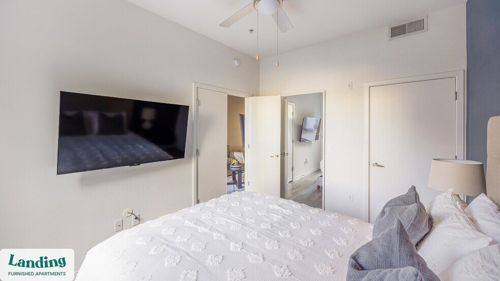 Building Photo - 1811 E Apache Blvd