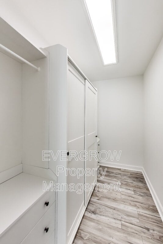 Building Photo - 3713 W 98th St