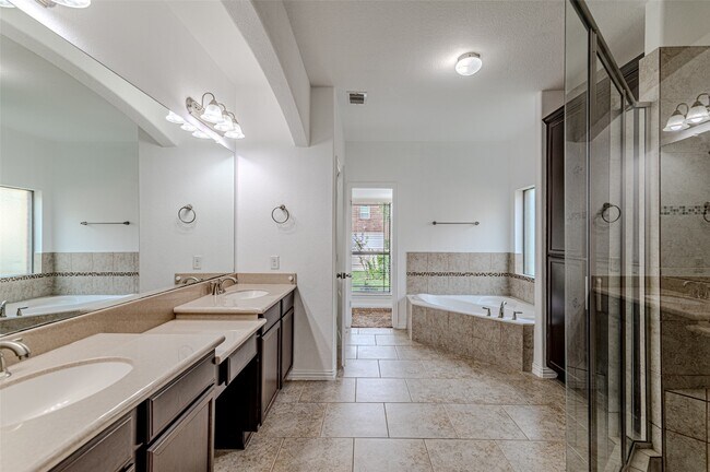 Building Photo - 6219 St Rosalia Dr