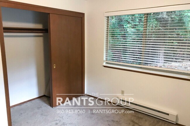 Building Photo - 2 br, 1 bath House - 3202 Sunset Beach Dr NW