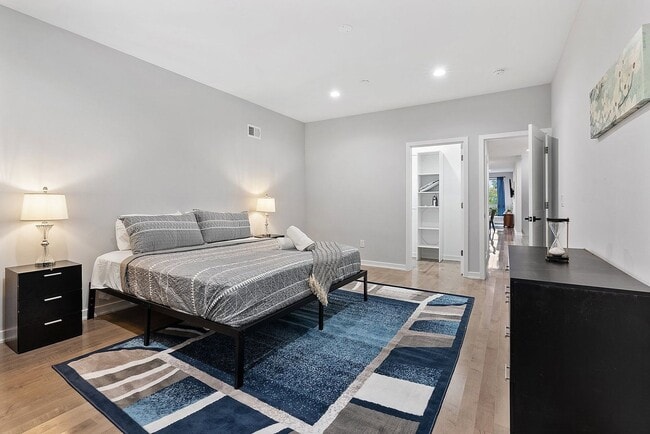 Building Photo - 1611 N 27th St