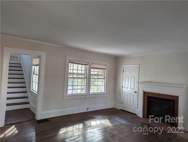 Building Photo - 904 Edgewood Cir