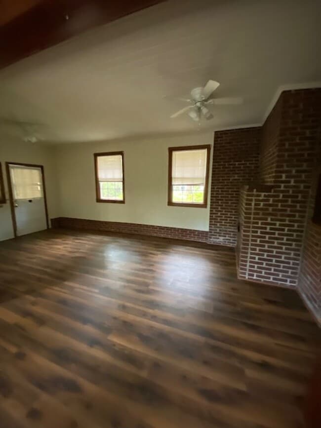 Building Photo - Pawleys Island