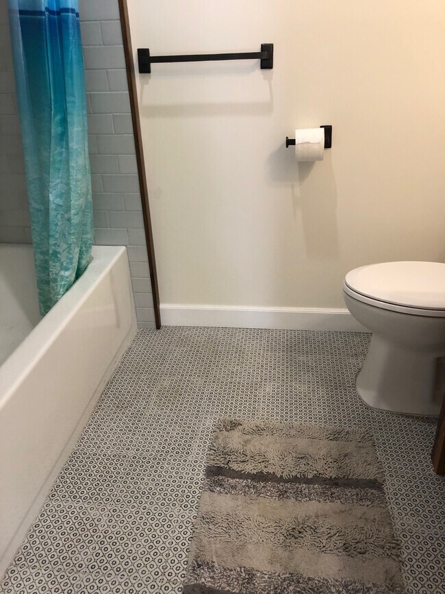 Building Photo - 1157 Palm Terrace