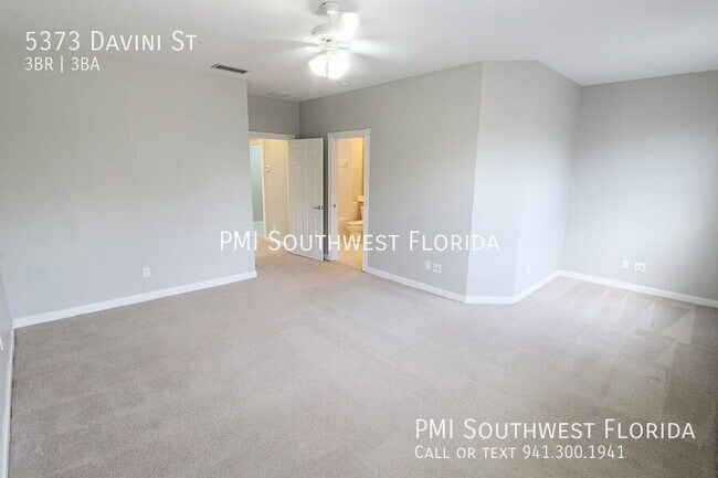 Building Photo - 5373 Davini St