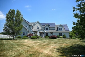 Building Photo - 19 Longview Dr