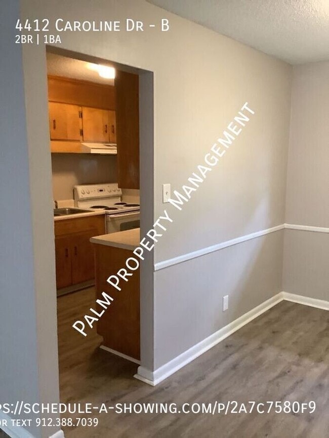 Building Photo - 4412 Caroline Dr