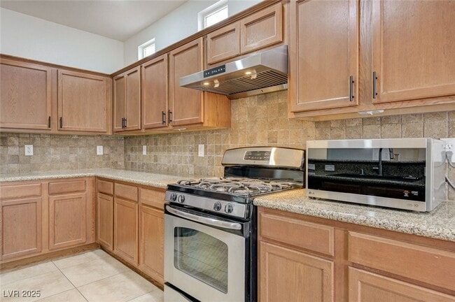 Building Photo - 10644 Tray Mountain Ave