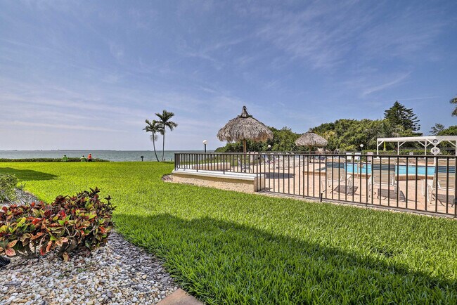Building Photo - 6372 Palma Del Mar Blvd S