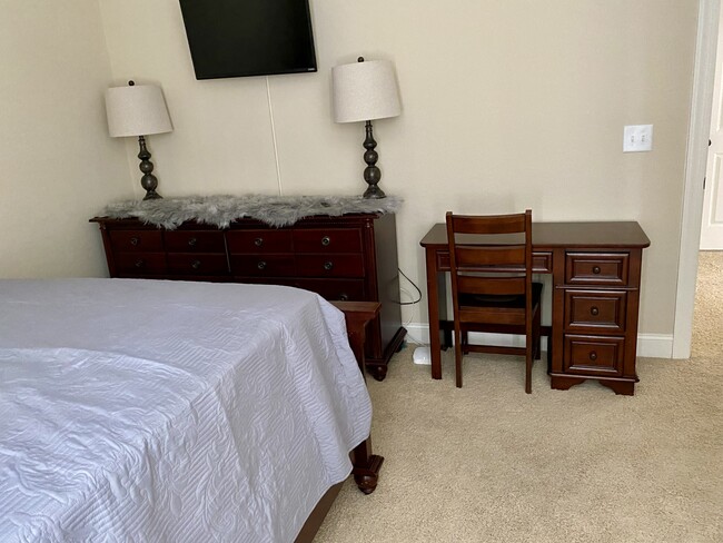 Guest bedroom 2 - 1924 Leighton Dr