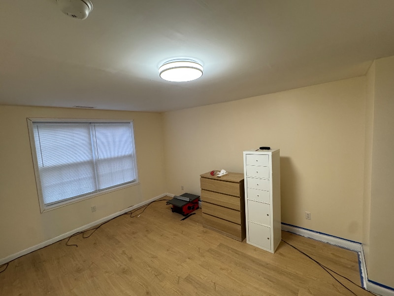 Building Photo - 703 Quail Rd