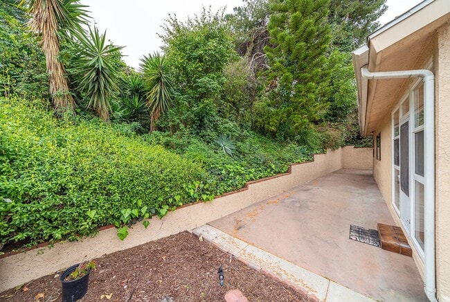 Building Photo - Beautiful Rancho Palos Verdes Home