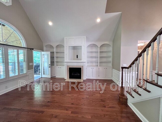 Building Photo - 4445 Clarksburg Rd