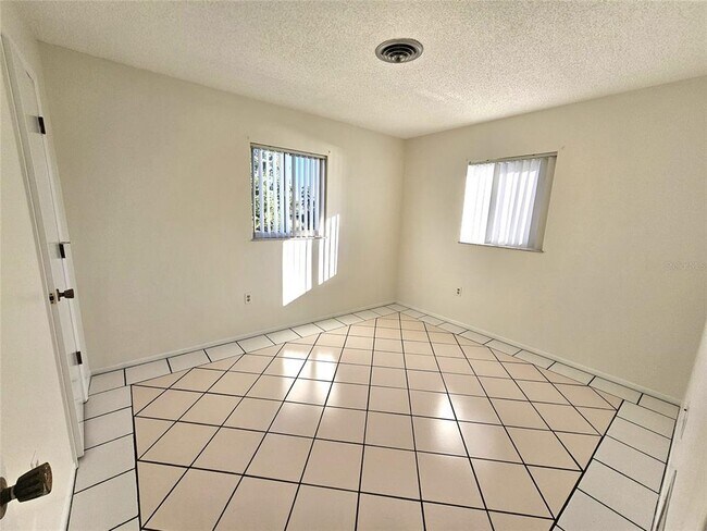 Building Photo - 122 Boundary Blvd