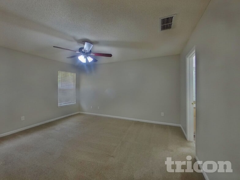 Building Photo - 11329 Hartland Rd