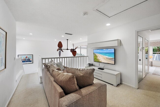 Building Photo - 8208 Heritage Club Dr