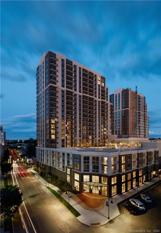 Building Photo - 850 Pacific St